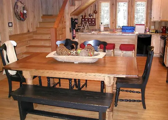 Beautifully Furnished Barn Getaway Located On A Sustainable Living Farm Near Metropolis, Illinois Holiday home Grantsburg